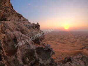 This Fossil Rock makes desert safari in Dubai Tourist Attraction more interesting.